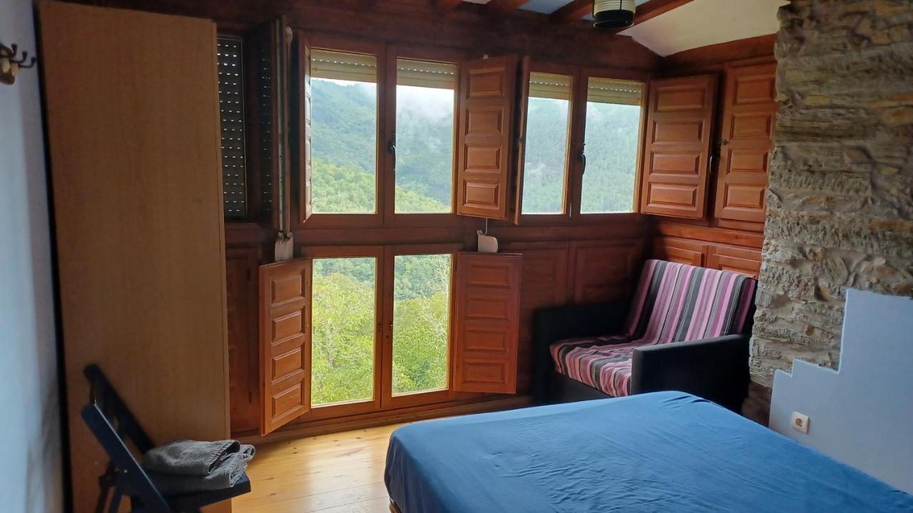 A Palleira Castro Caldelas Ngoại thất bức ảnh